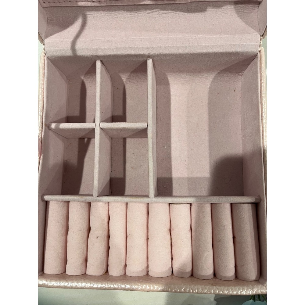 Taylor Madison Designs Jewelry Box Travel Case Organizer Pink Faux Leather‎